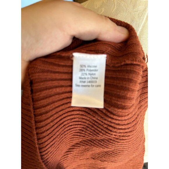 Nine West Women's Size L Cherry Merlot Sqaure Neckline Long Sleeve Sweater NWT - Picture 9 of 11